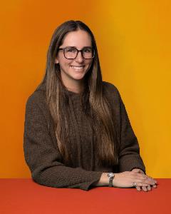 Christine Ochs-Naderer headshot